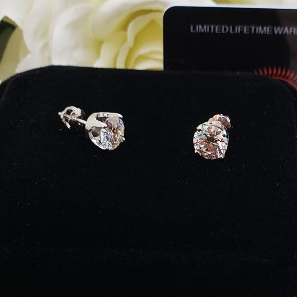 14K Solid White Gold 2 Carats Moissanite Stud Earrings D-FL - Picture 4 of 8